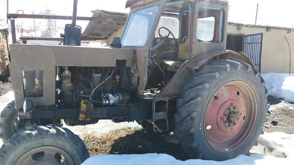 Трактор и соқа (плуг) сатылады