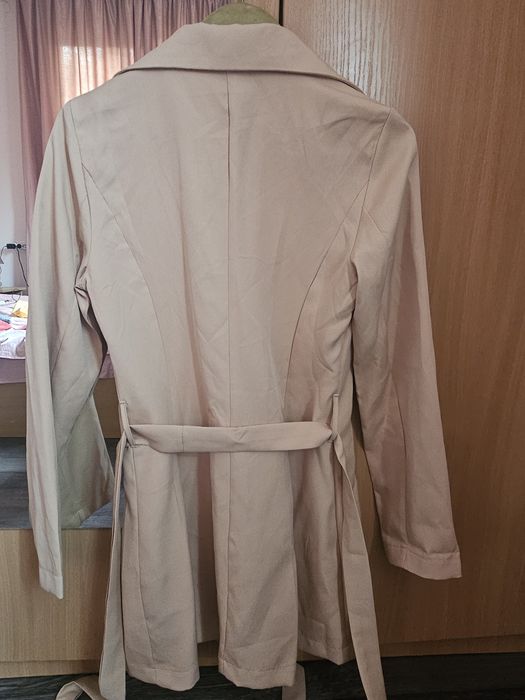 Дамско тънко палто