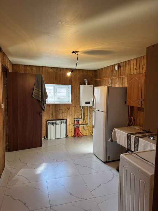 Дом благоустроенный, 2 комнаты.