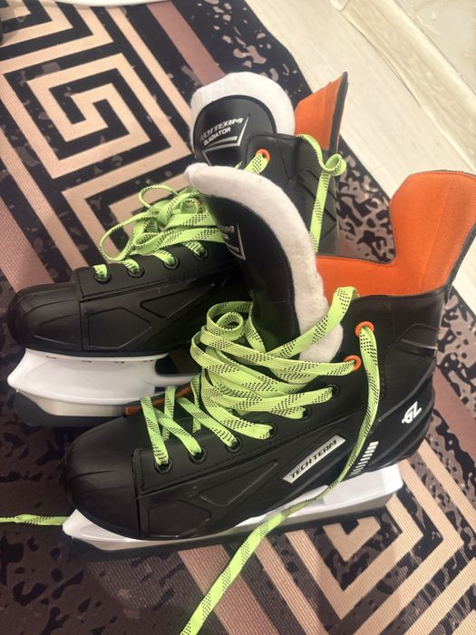 Коньки сатылады