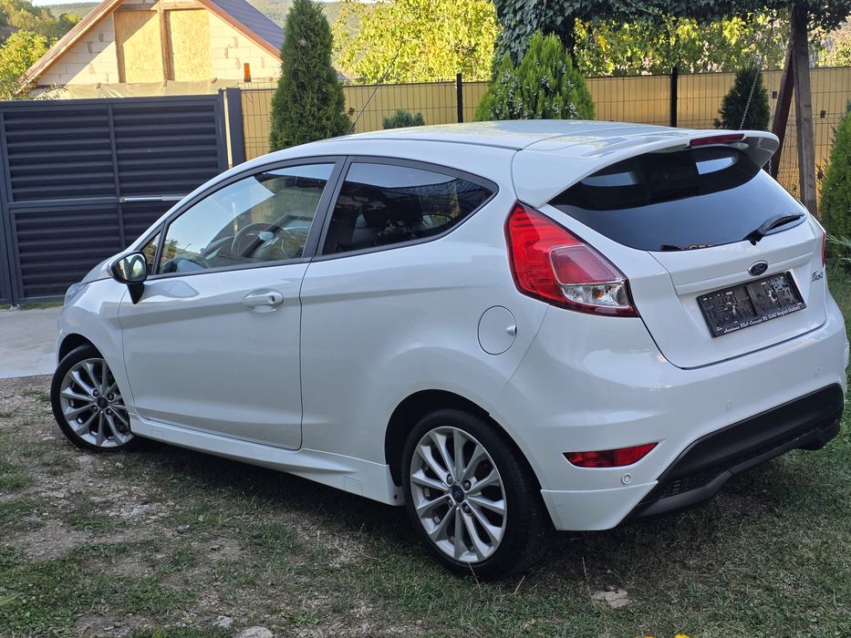 FORD Fiesta 2015 — imagine 3