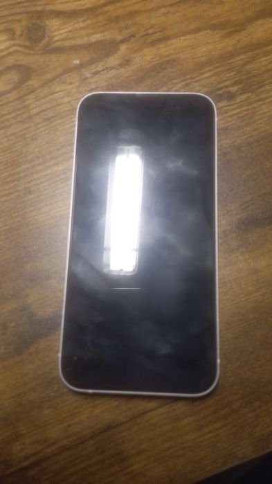 iPhone 13 в идеальном состоянии