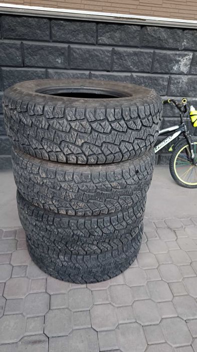 Продам резину б/у в хорошем состоянии