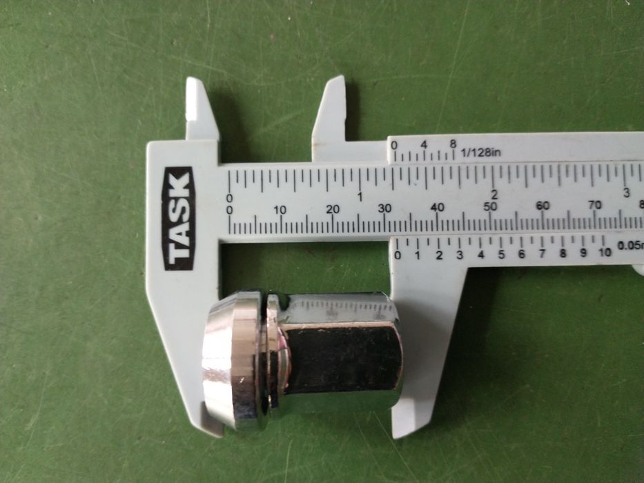 Piulite variabile + - 2 mm saiba reglabila M12 1,5 Ford Volvo Toyota