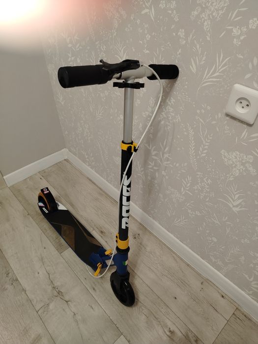 Продам самокат детский