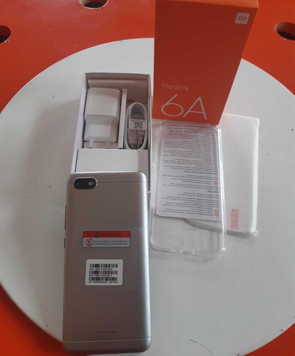 НОВ Смартфон Xiaomi Redmi 6А