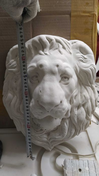 Голова льва из гипса  распродажа