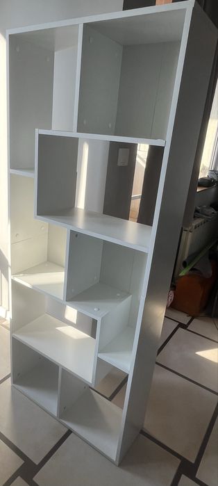 Етажерка за книги