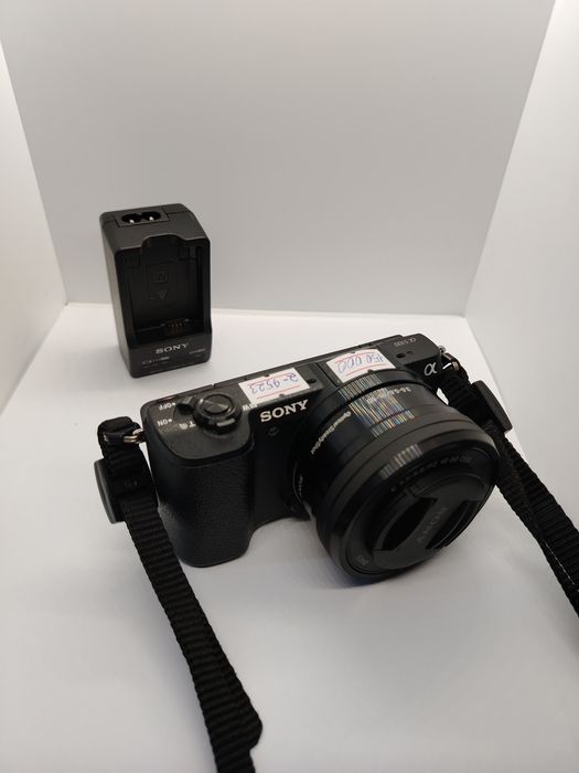 Камера Sony A5100
Объектив 16-50