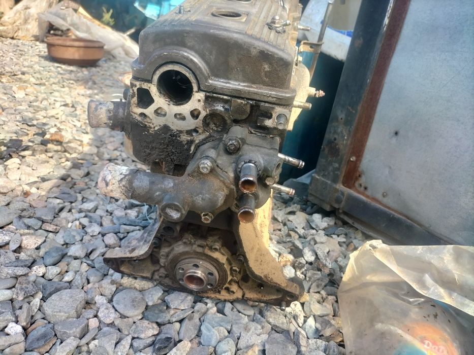 Продам мотор Toyota karina e