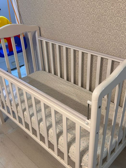 Детская кроватка