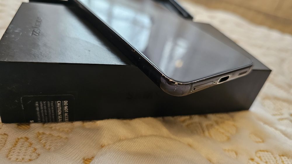 Samsung Galaxy S22 128/8 GB