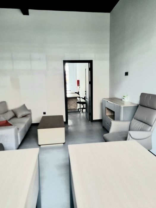 Комерческое пом-ние 208кв.1эт+цоколь ЖК "Гринвич" вдоль дороги