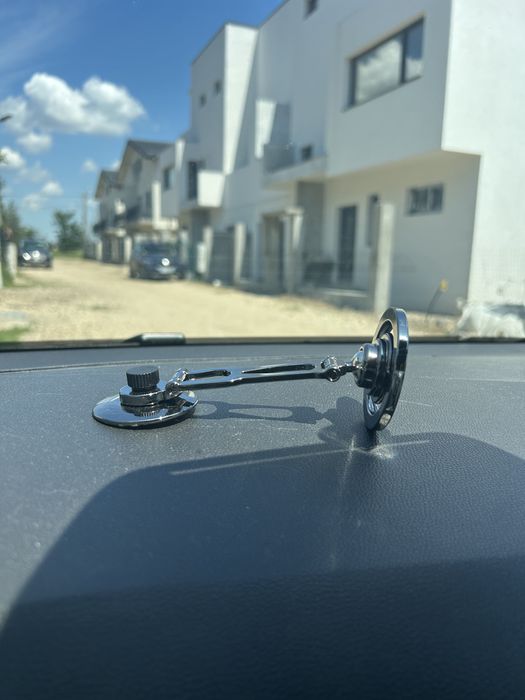 Suport Auto Magnetic MagSafe – Montaj cu Bandă Adezivă 3M