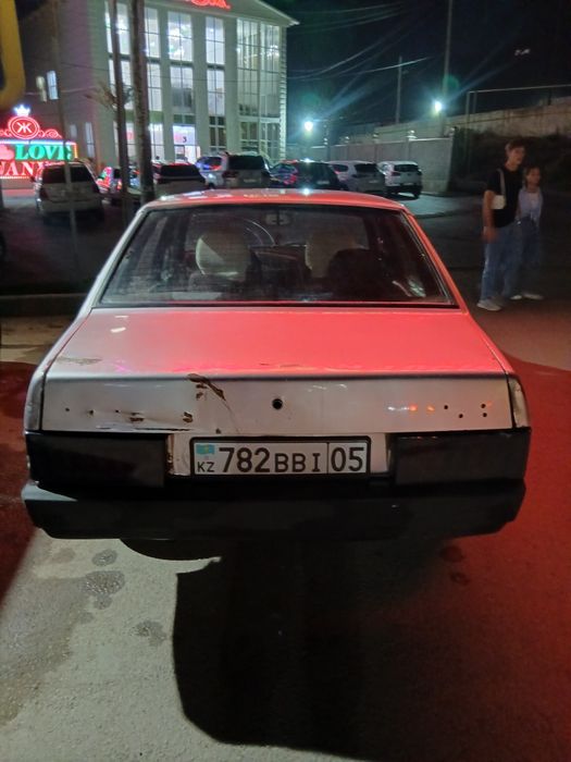 Продам  21099
ЦЕНА 500 окончательно!!
В машину вло