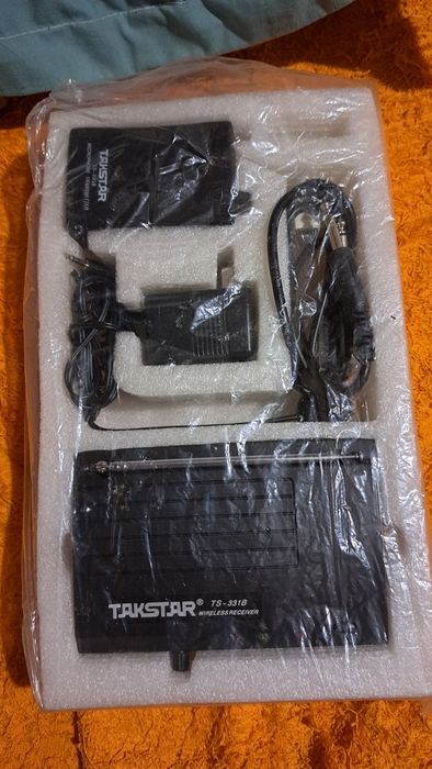 Радиомикрофон "питличка" TAKSTAR TS-331B