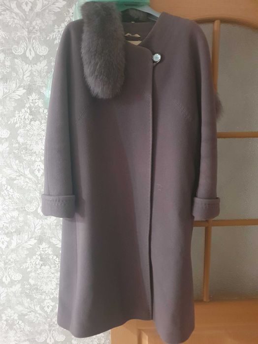 продам зимнее драповое пальто