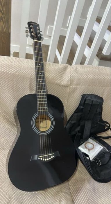 Гитара б/у сатылады