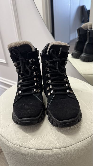 Зимние ботинки. Дешево