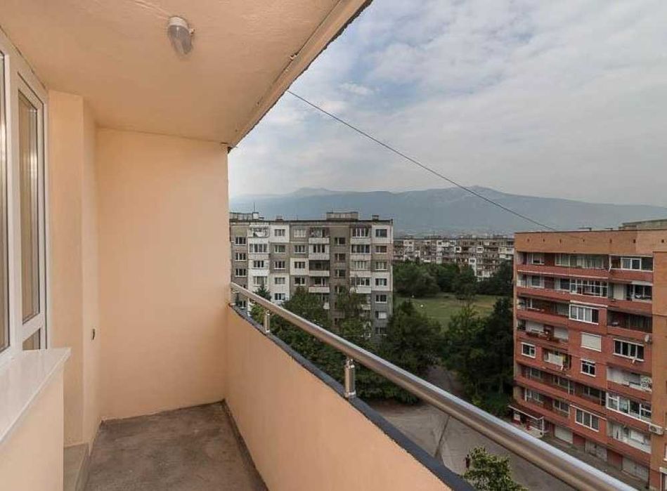 Продава се Тристаен апартамент в София, Младост 3 - 80 кв.м за 2750 €/кв.м - Снимка #3