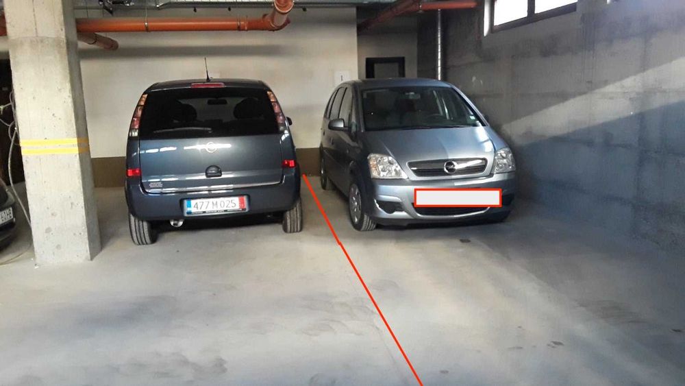 Дава се под наем Гараж / Паркомясто в Бургас, Изгрев - 1 кв.м за 66.3 € - Снимка #2