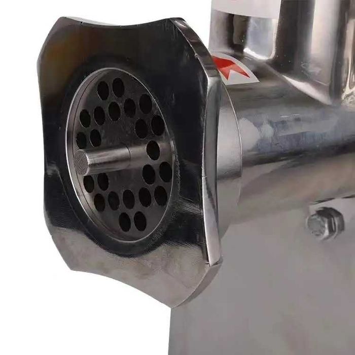 Професионална електрическа месомелачка 850w