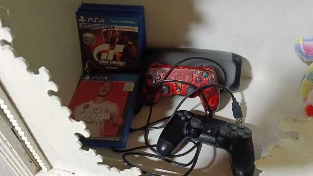 Плестещон4 почти новый