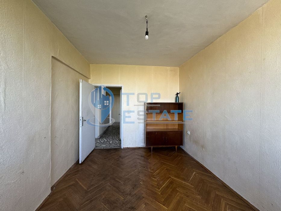 Продава се Тристаен апартамент в Велико Търново, Бузлуджа - 80 кв.м за 1288 €/кв.м - Снимка #2