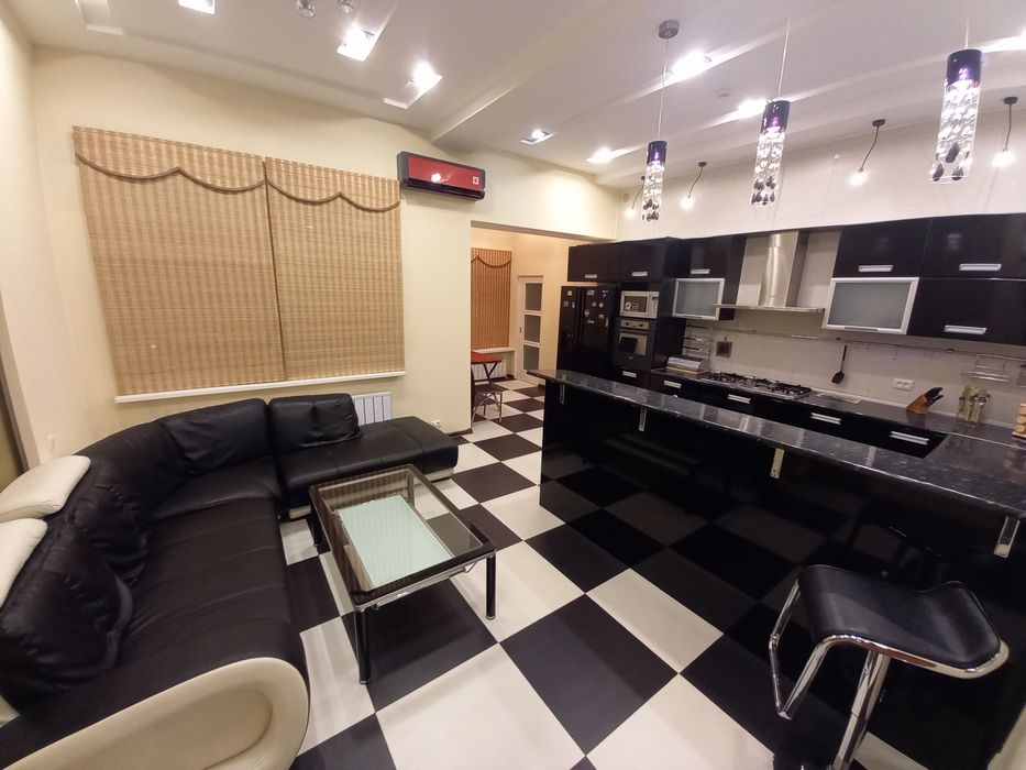 Продаётся Дом в Юнусабаде, рядом с метро — Шахристан