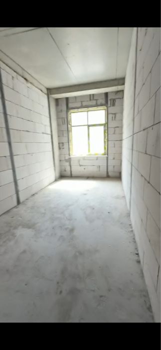 Srochni 1 xonali tayyor navastroyka sotiladi.