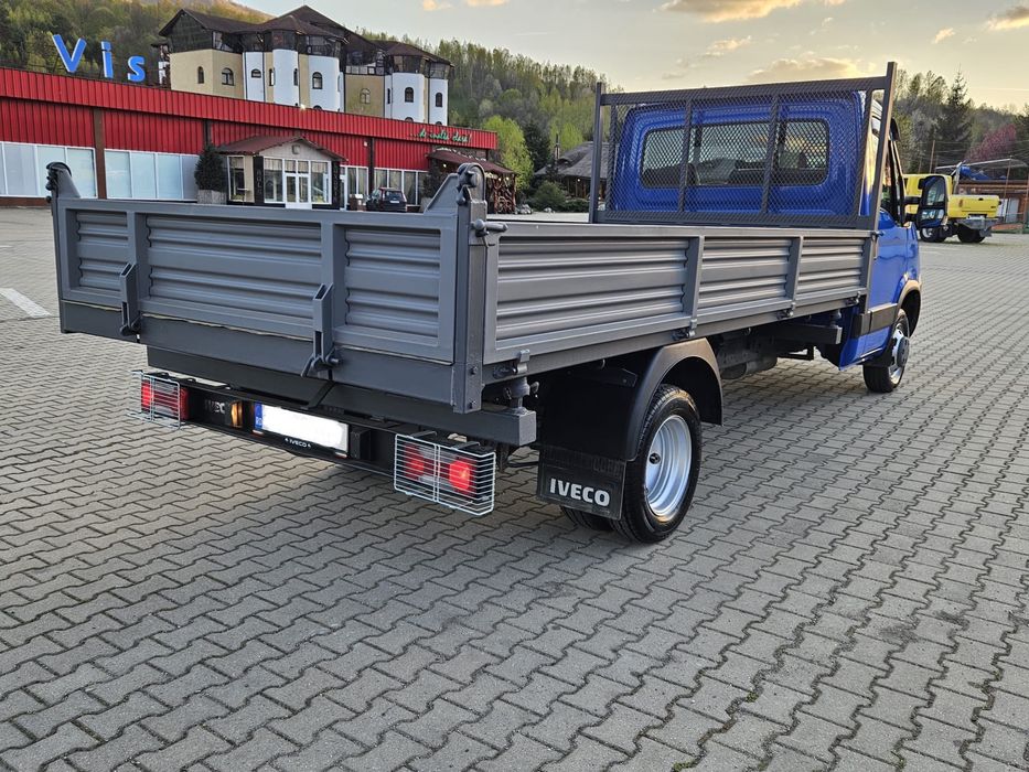 Vand Iveco Daily 35c18 , se conduce cu cat. B, cu anul fabricatie 2012