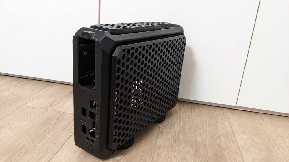 Кутия за AMD BC-250 mini PC — 3D принт PETG carbon fiber