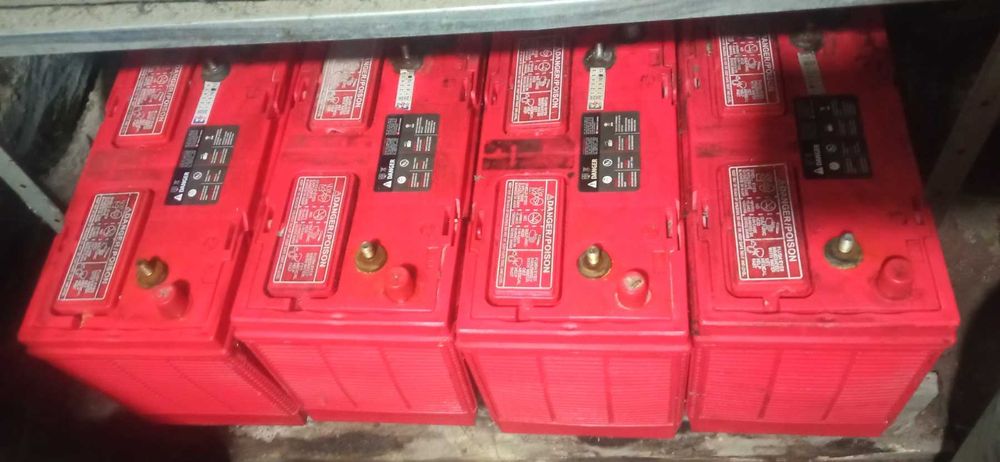 Канадски тягови акумулатори Rolls 12V / 130Ah