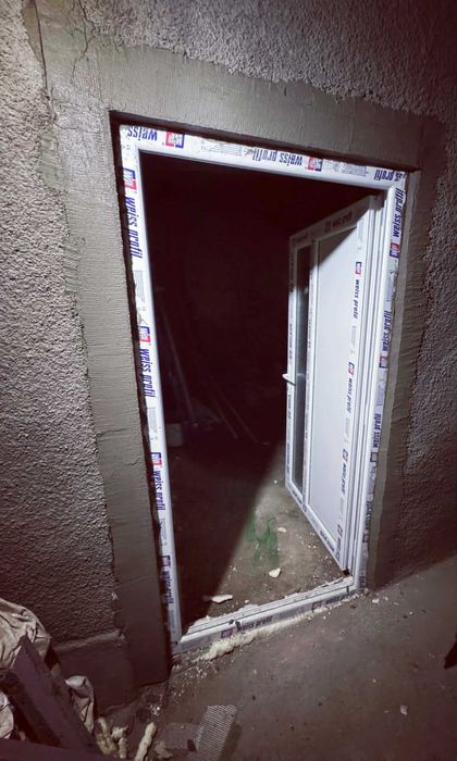 Продава се Къща в Силистра, Център - 233 кв.м за 241 €/кв.м - Снимка #9