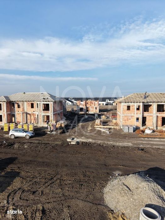 Casa tip duplex 5 camere, 215 mp gradina - Sura Mica