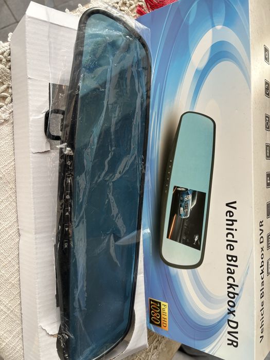 DVR  Огледало  за кола