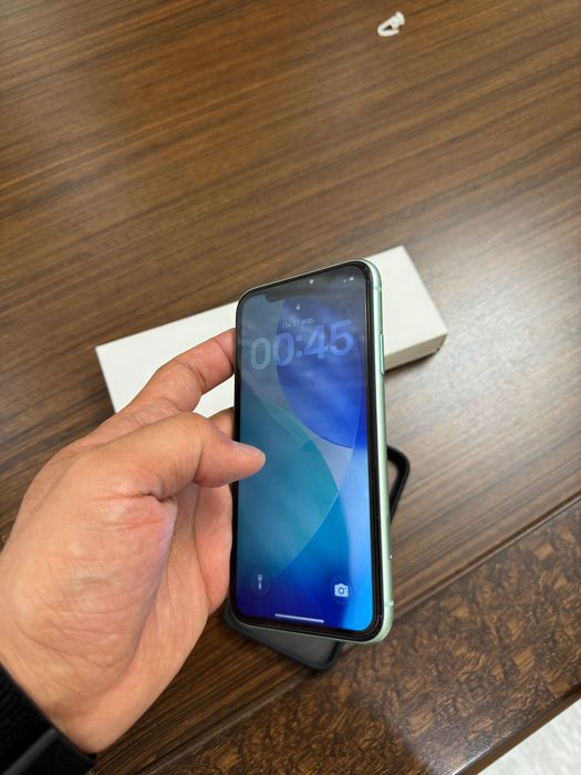 Apple Iphone 11, 64Гб - продаю свой телефон