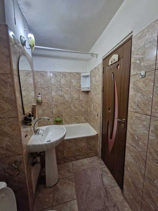 Apartament 2 camere la cheie cu loc de parcare