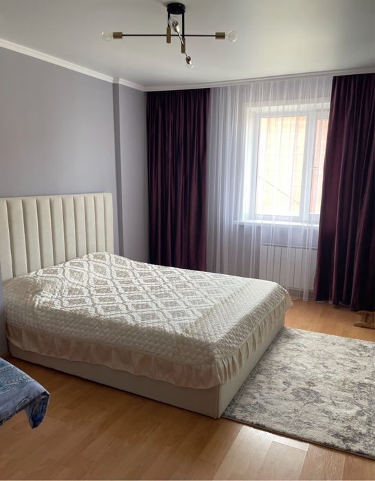 Продам кровать с матрасом.