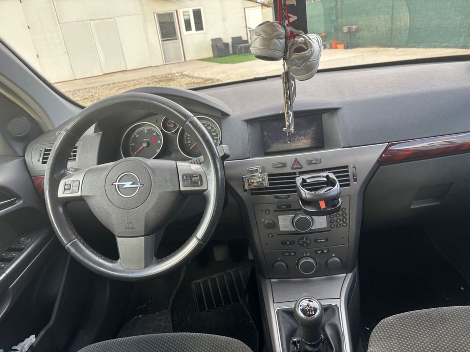 Opel Astra H 1.9 150 CP