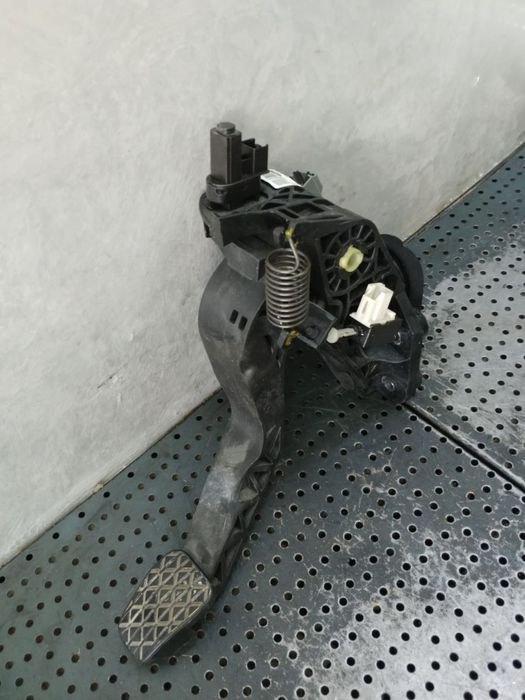 pedala ambreiaj 1.5 tdci ford transit courier c4a  2022  ey16-7b633-ab