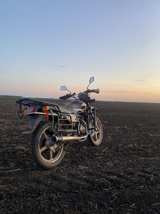 Продам мотоцикл yaqi