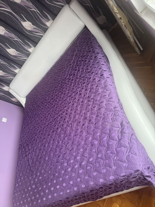 Кожена спална с матрак 200/180/21