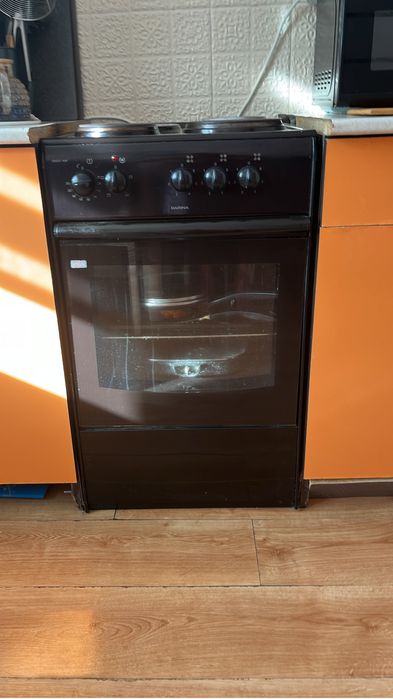 Продам плиту, черного цвета