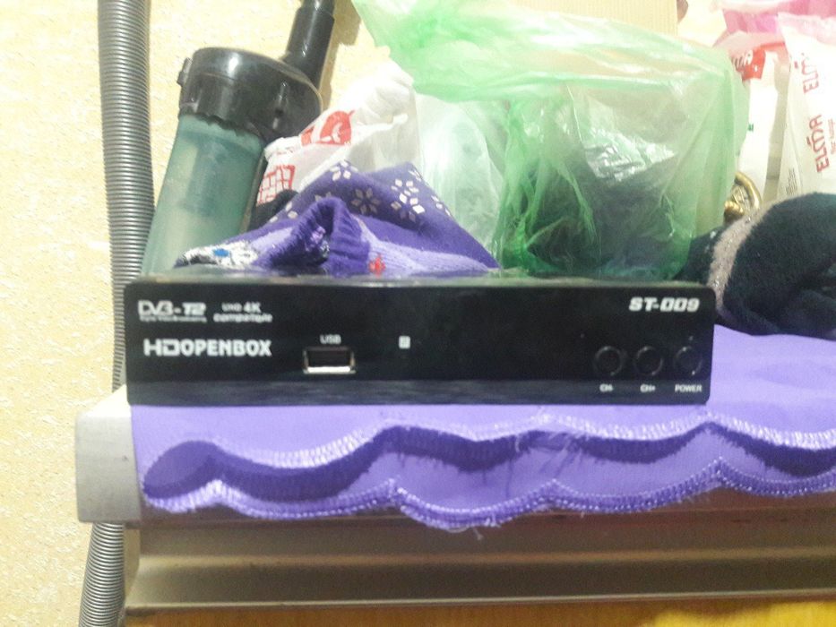 Тюнерча сотилади 22канал курсатади, 7фм радио олади,тез ва арзон булди