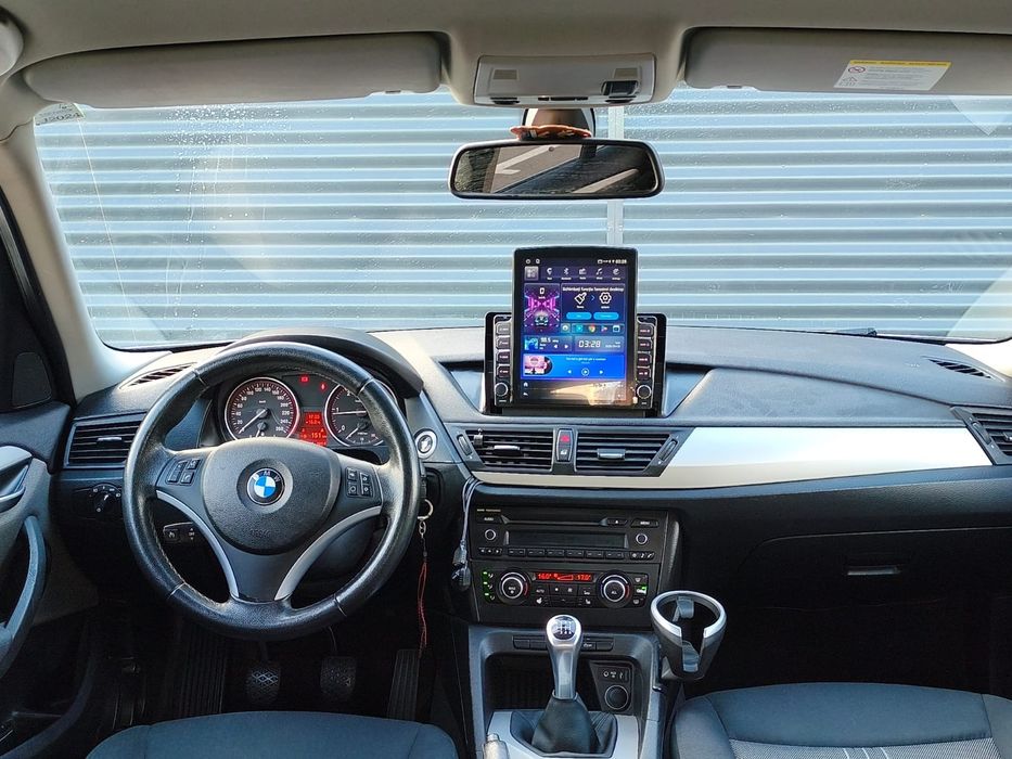 Vând BMW X1 2.0 xdrive 2010