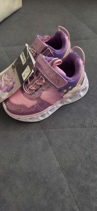Кроссовки для девочки Германия