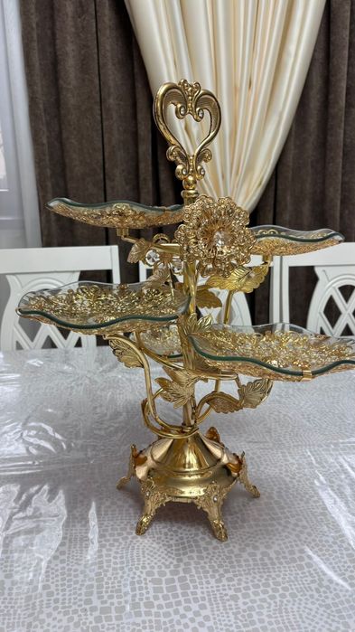 сервировочная этажерка