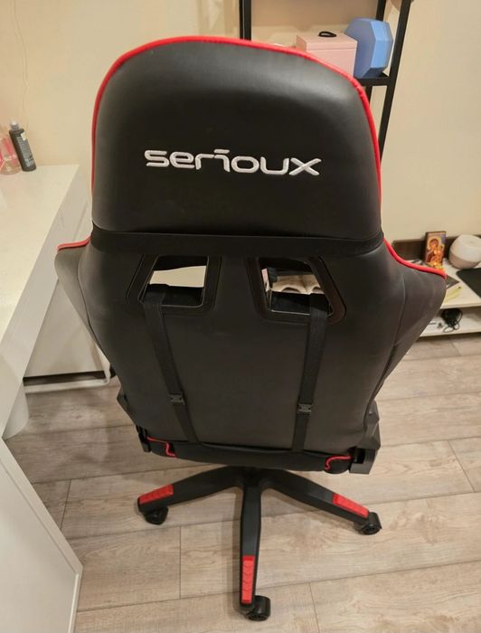 Scaun Gaming  Serioux