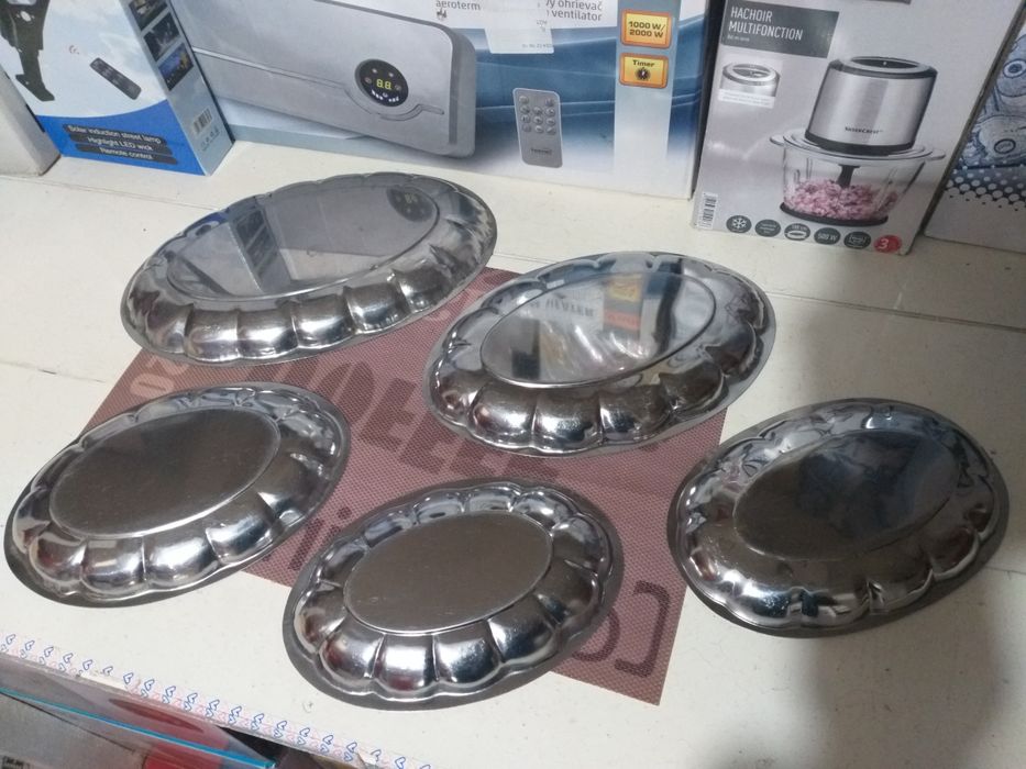 Set 5 Tavite Din Inox Marimi Diferite